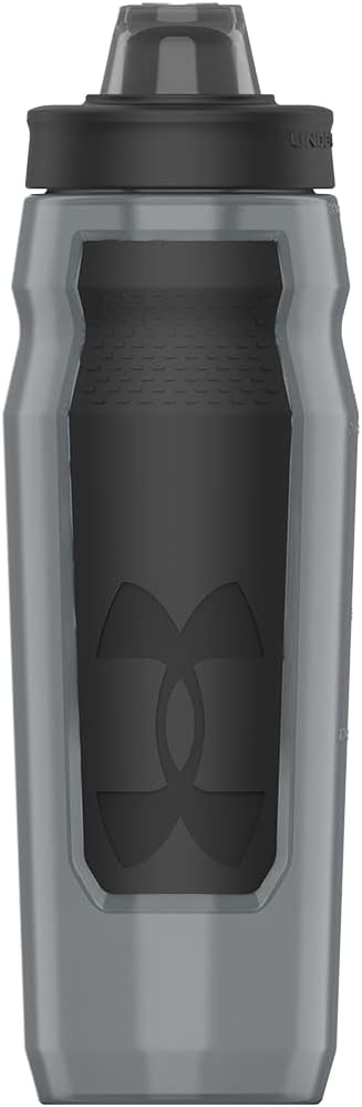 Under Armour 32oz Playmaker Squeeze Water Bottle | Squeeze