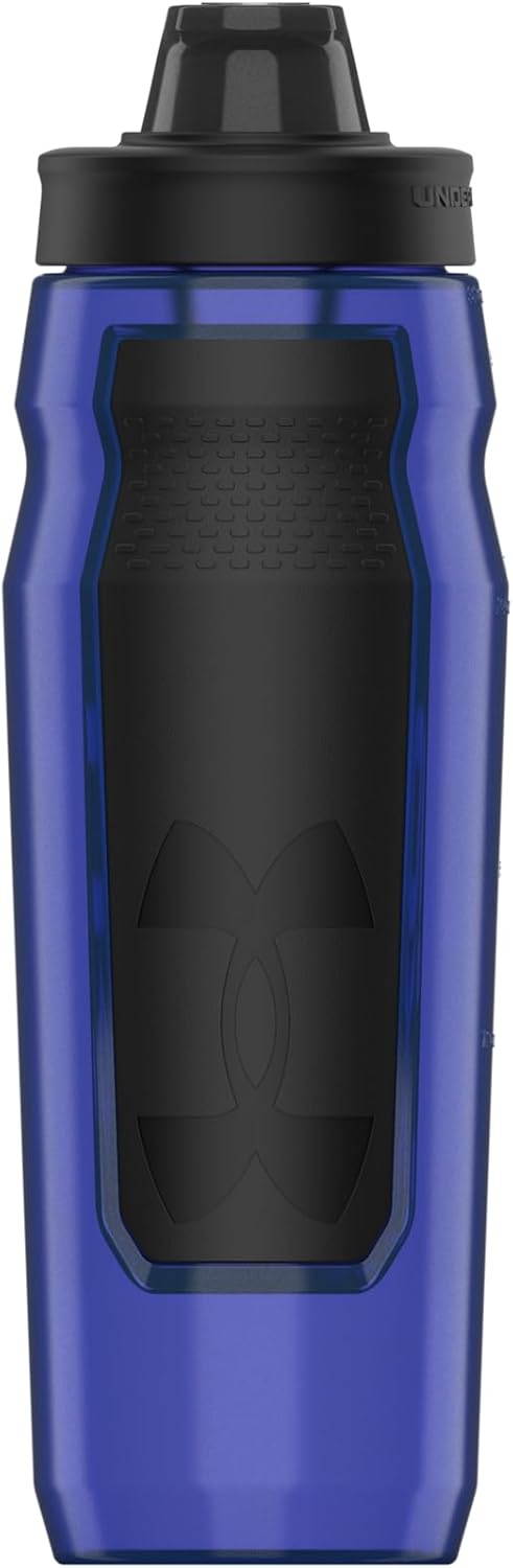 Under Armour 32oz Playmaker Squeeze Water Bottle | Squeeze