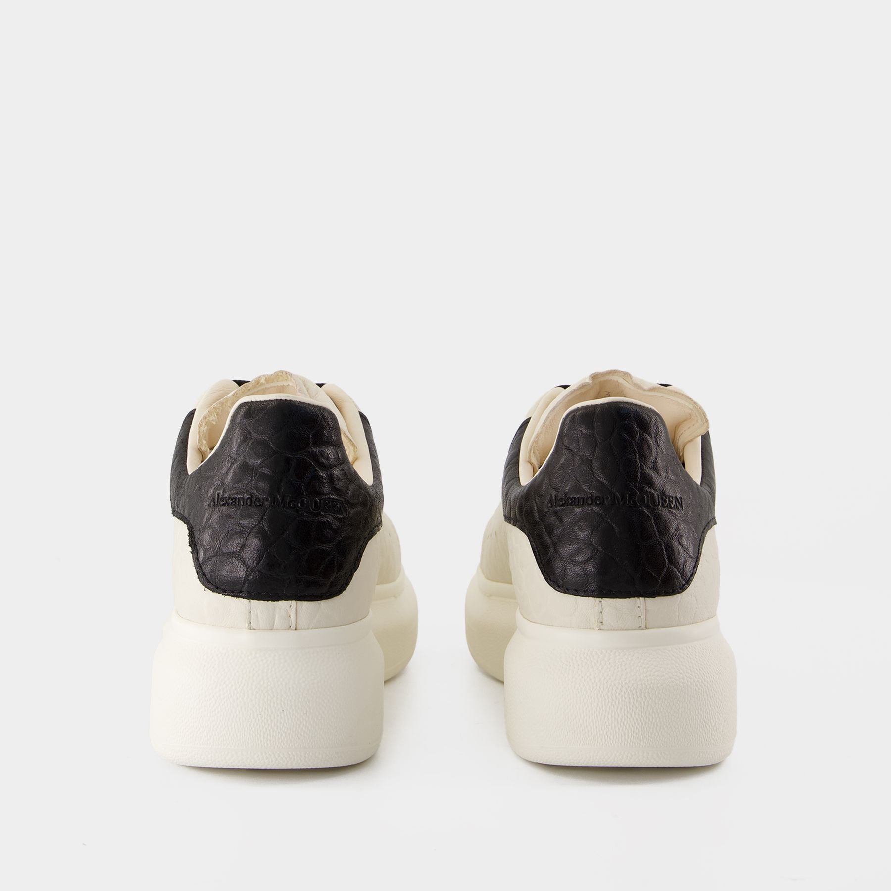 Sneakers Oversized - Alexander McQueen - Leather - White
